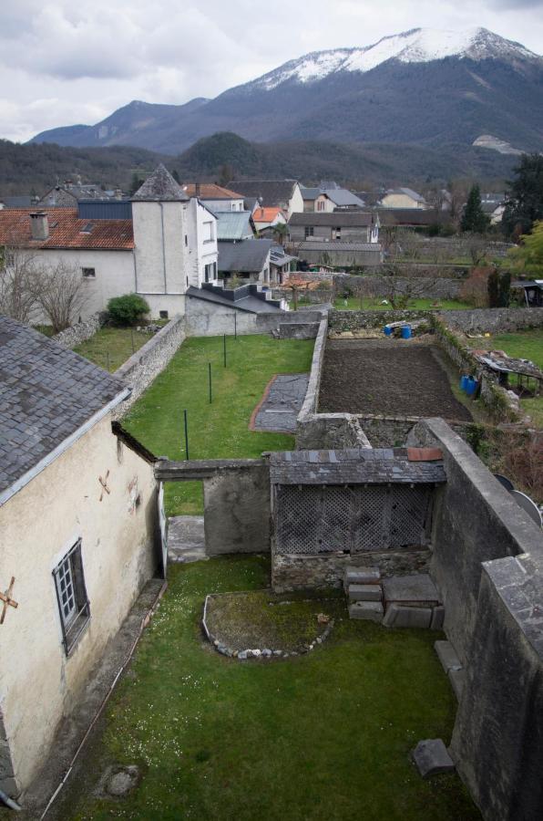 Gite Lorlavie Arudy Bagian luar foto